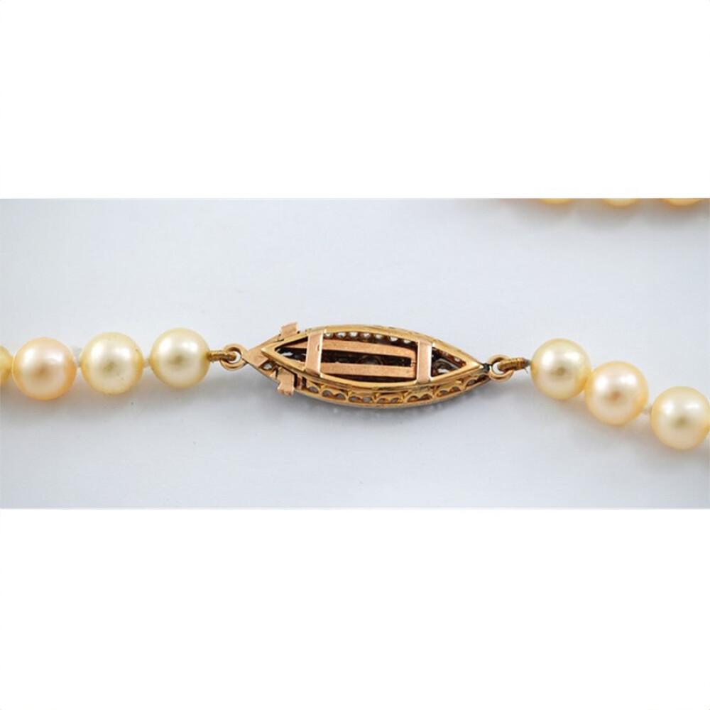 Collar De Perla De Cultivo 7 Y 7 1/2 Milimetros Con Broche En Oro 18K Y Brillantes Largo 45 Cm Collar De Perla De Cultivo 7 Y 7 1/2 Milimetros Con Broche En Oro 18K Y Brillantes Largo 45 Cm
