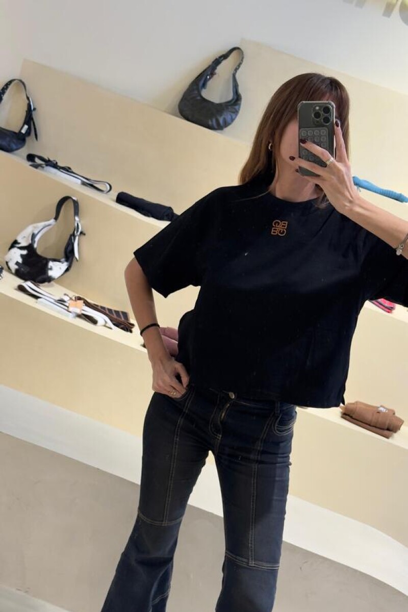 Remera Tag Negro