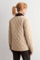 Campera capitoneada cuello pana beige claro