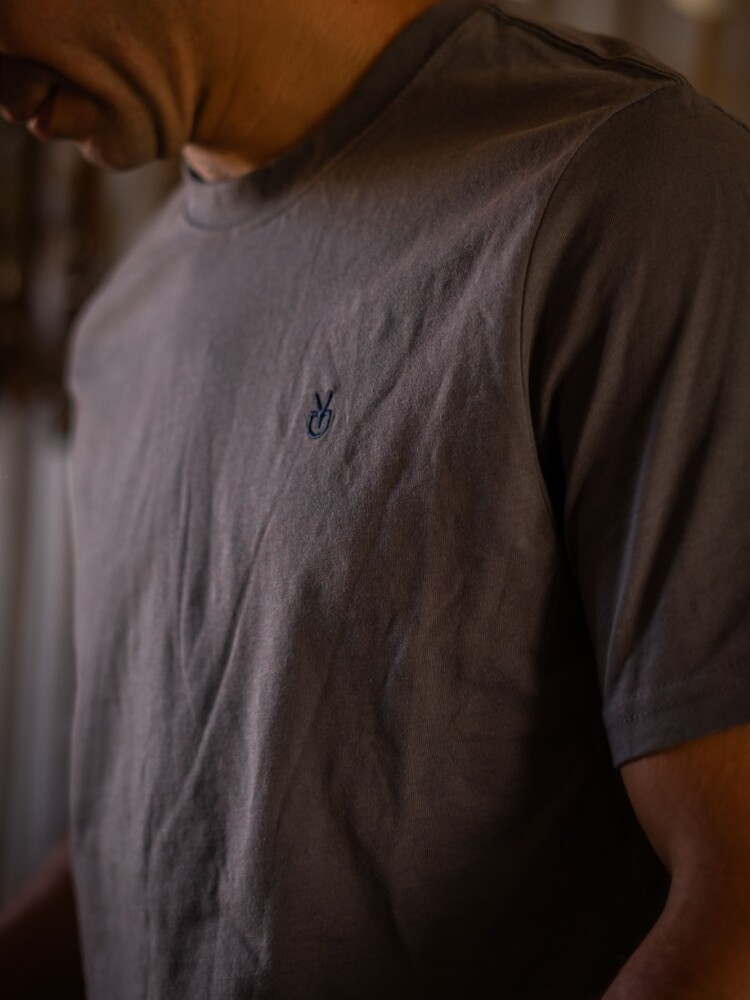 Remera algodón Gris oscura