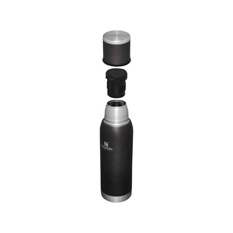 Termo Stanley Adventure To-Go 750 ml con Tapón Cebador y Taza Grafito