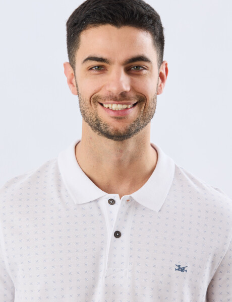 REMERA POLO ESTAMPADA PIQUÉ Blanco