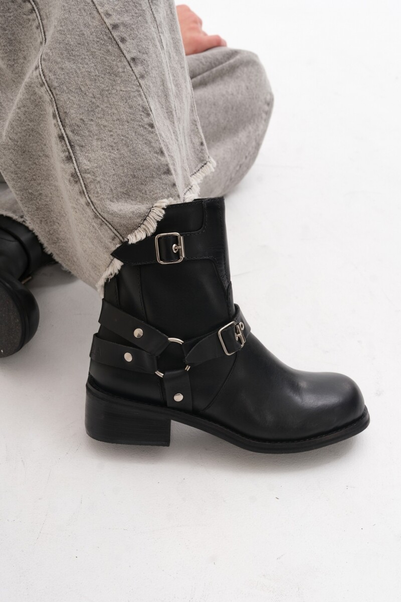 Bota Mulan Negro