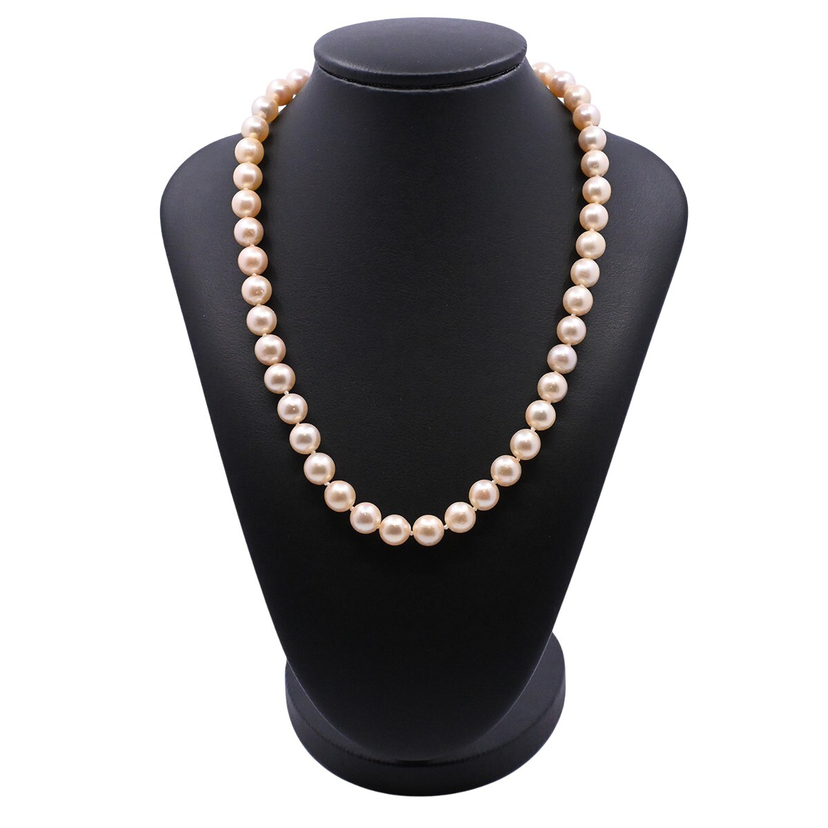 Collar perlas de cultivo y broche de oro 18k. 