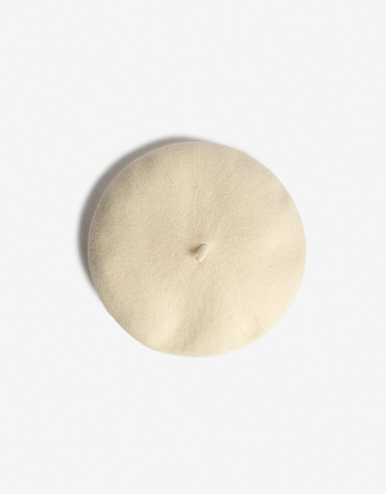 Boinas Boina Con Aplique De Flor - Blanco Crudo