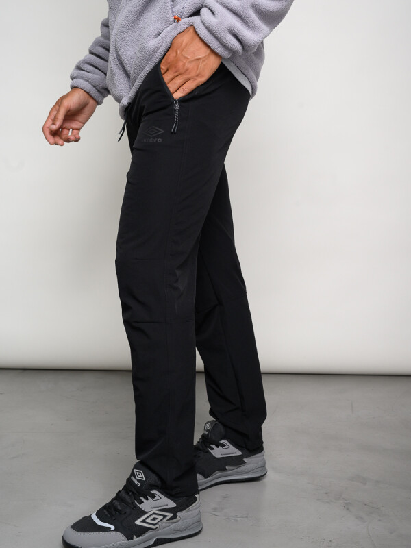 PANTALÓN UTILITY Umbro Hombre 002