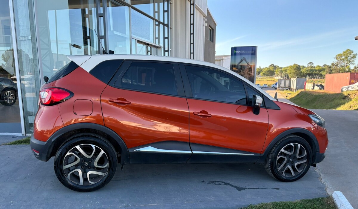 Renault Captur MT Expression - 2016 Renault Captur MT Expression - 2016