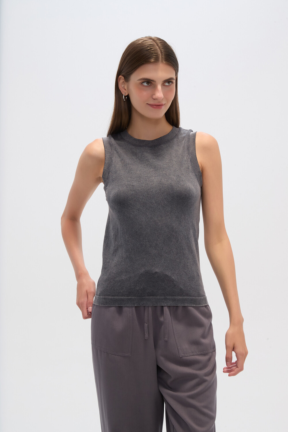 Musculosa Rerti Gris Topo