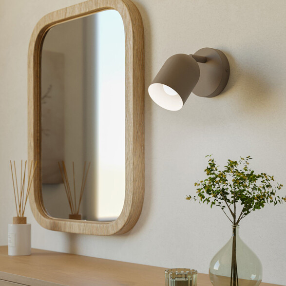 Aplique de pared orientable tipo spot en acero beige E14 EG6170