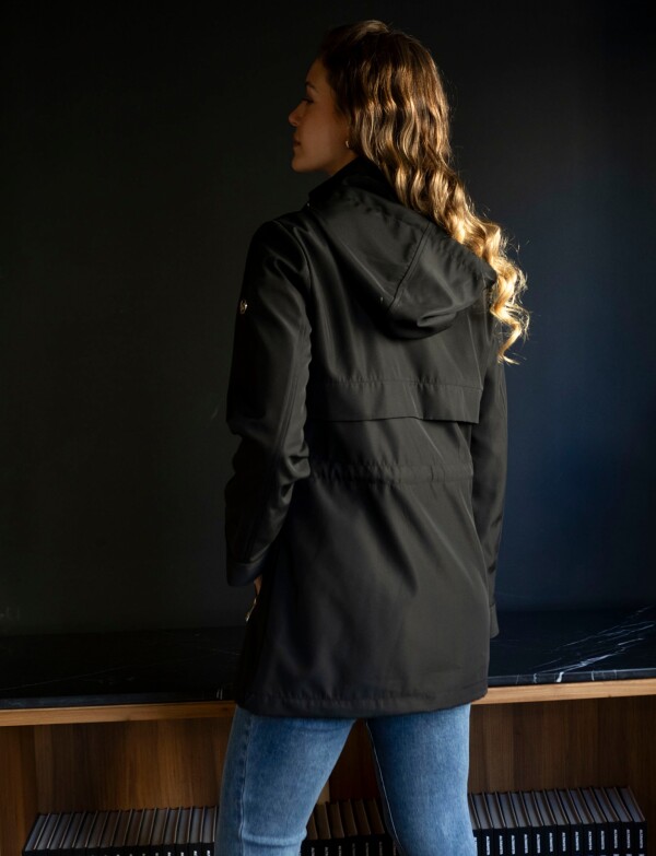 Campera Liviana Zips NEGRO