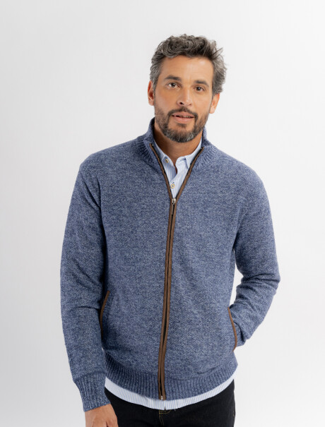 Campera tejida jaspeada azul