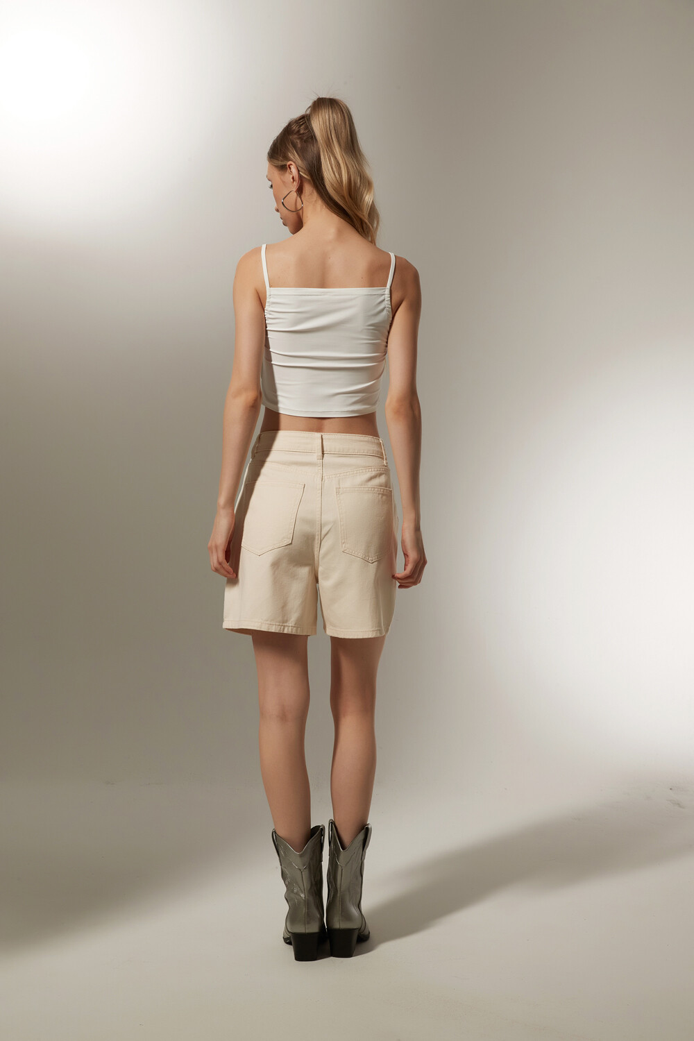 Short Gandara Crudo / Natural