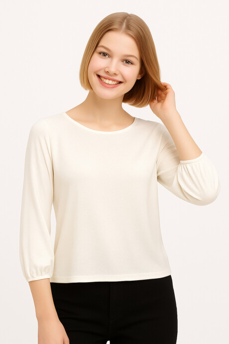Remera Wenchu Marfil / Off White
