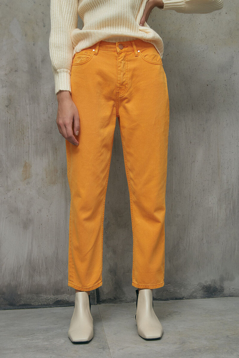 Femom Orange