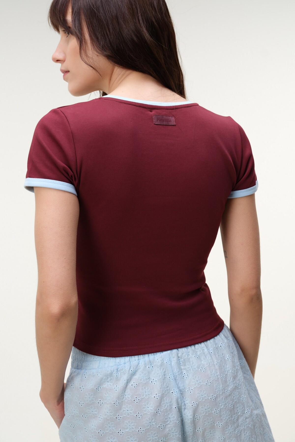 Baby Tee Algodón Marron