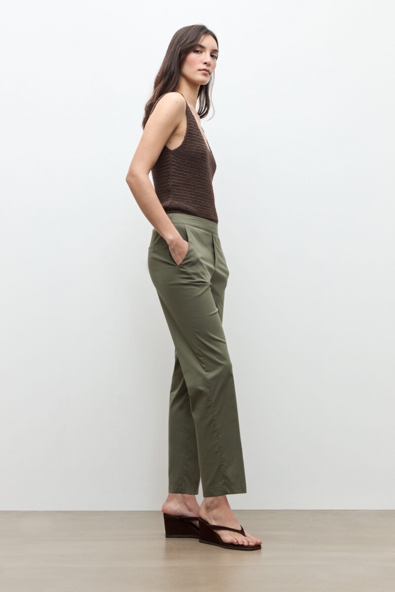 Pantalon recto verde oliva