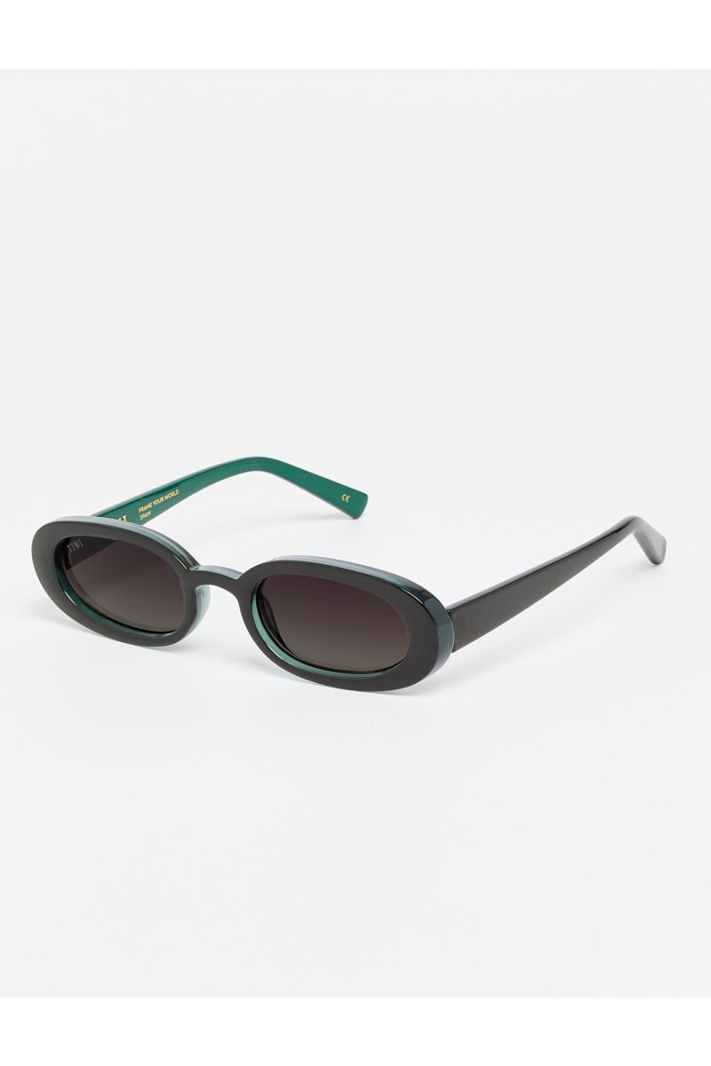 Tiwi Martina - 910 Black/green With Smoke Gradient Lenses