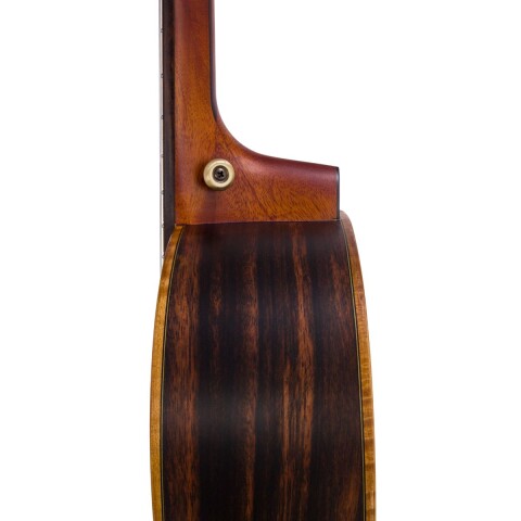 Guitarra electro acustica Bromo BAR6E natural con funda Guitarra electro acustica Bromo BAR6E natural con funda