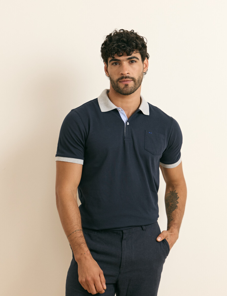 520753 REMERA HARRINGTON LABEL Azul Oscuro
