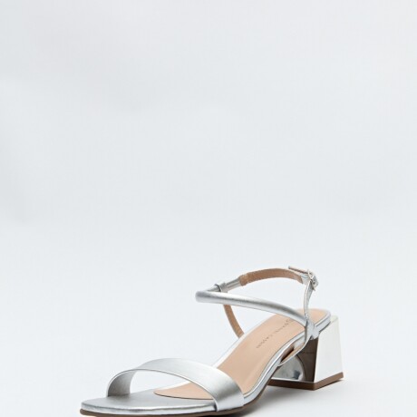SANDALIA NINA Plateado