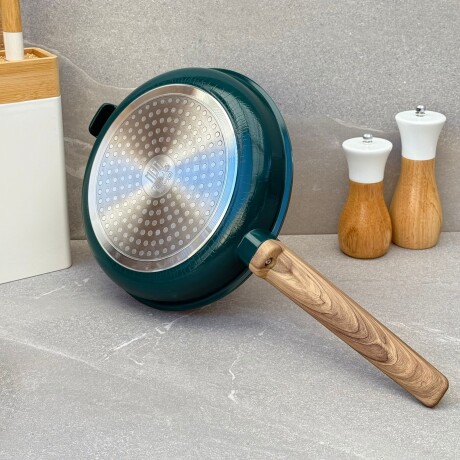 Sarten Antiadherente con Tapa de Vidrio y Mango en Simil Madera 24cm - Verde Sarten Antiadherente con Tapa de Vidrio y Mango en Simil Madera 24cm - Verde