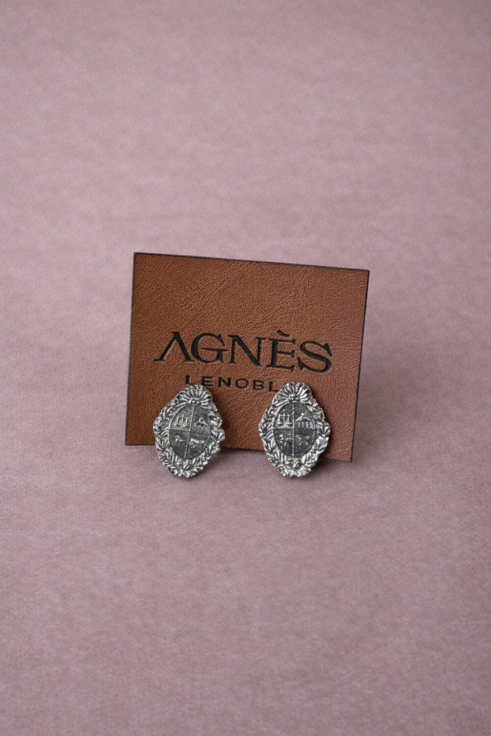 Escudo Earrings Plateado