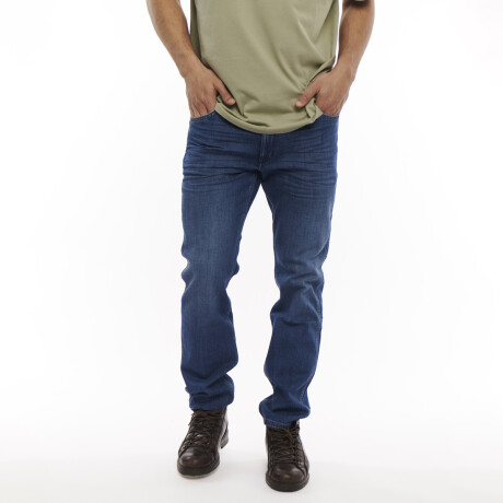 Jean Wrangler de Hombre - GREENSBORO - W70GRB0STR ELD