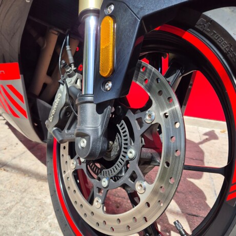 Cfmoto 450SR Usada Cfmoto 450SR Usada