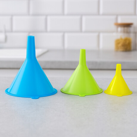 Set de 3 Embudos Coloridos Set de 3 Embudos Coloridos