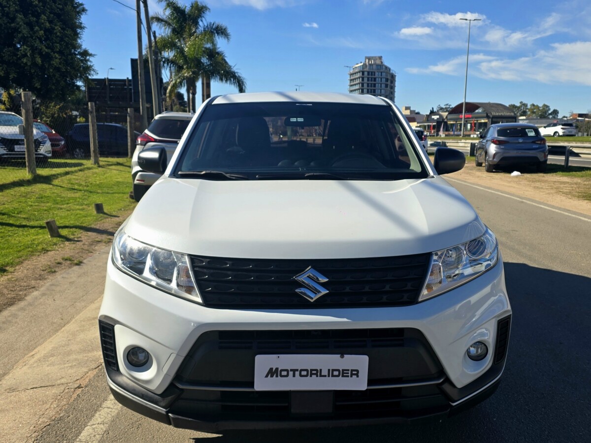 Suzuki Vitara GL 2020 EXCELENTE ESTADO! | Permuta / Financia Suzuki Vitara GL 2020 EXCELENTE ESTADO! | Permuta / Financia