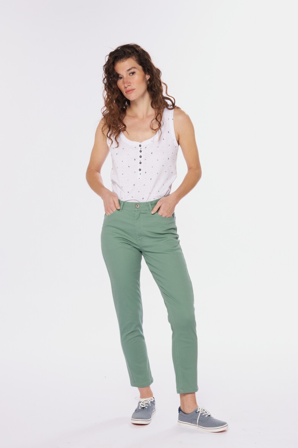 PANTALÓN 5 BOLSILLOS Verde Claro