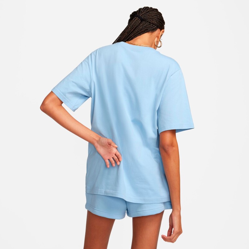 Remera Nike Sportswear Tee Essentials de Mujer Azul