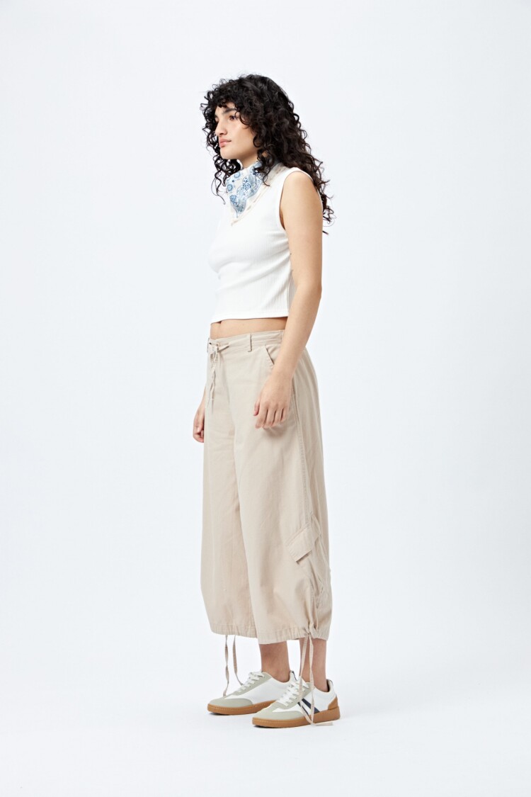 BERMUDA SKATER Beige