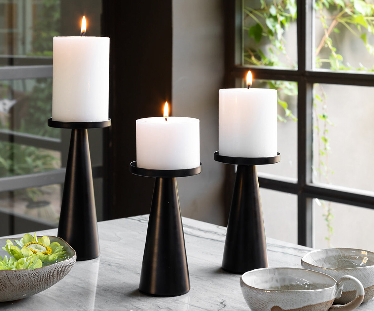 CANDELABROS
