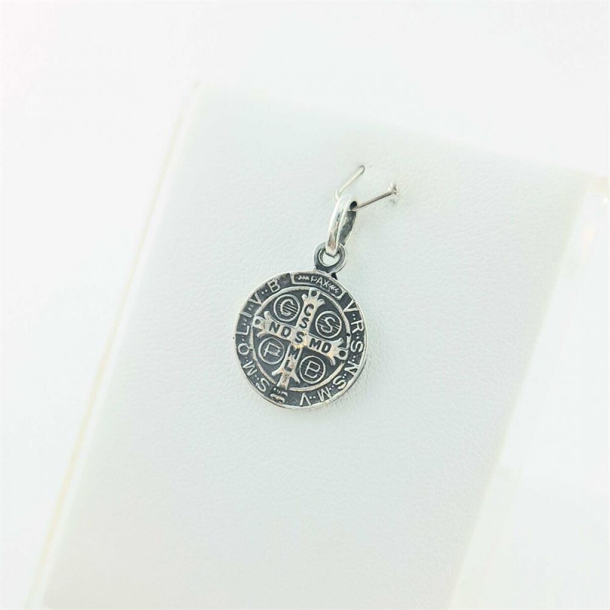 Medalla religiosa de plata 925, SAN BENITO. 