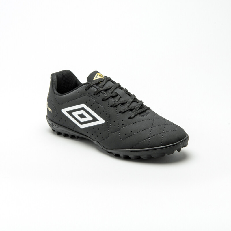 CALZADO NEO STRIKE Umbro Hombre 129