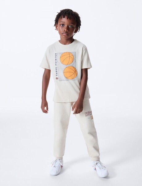 CAMISETA INFANTIL CON ESTAMPA BEIGE