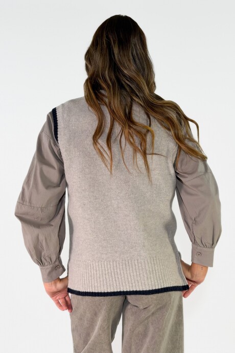 CHALECO SENDERO Gris Claro