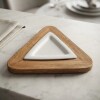 Plato triangular con base Eucaliptus 28 cms Plato triangular con base Eucaliptus 28 cms