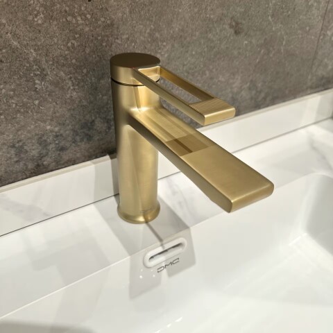 Grifería de lavatorio Monocomando de mesada Elar Oro mate Grifería De Lavatorio Monocomando De Mesada Elar Oro Mate