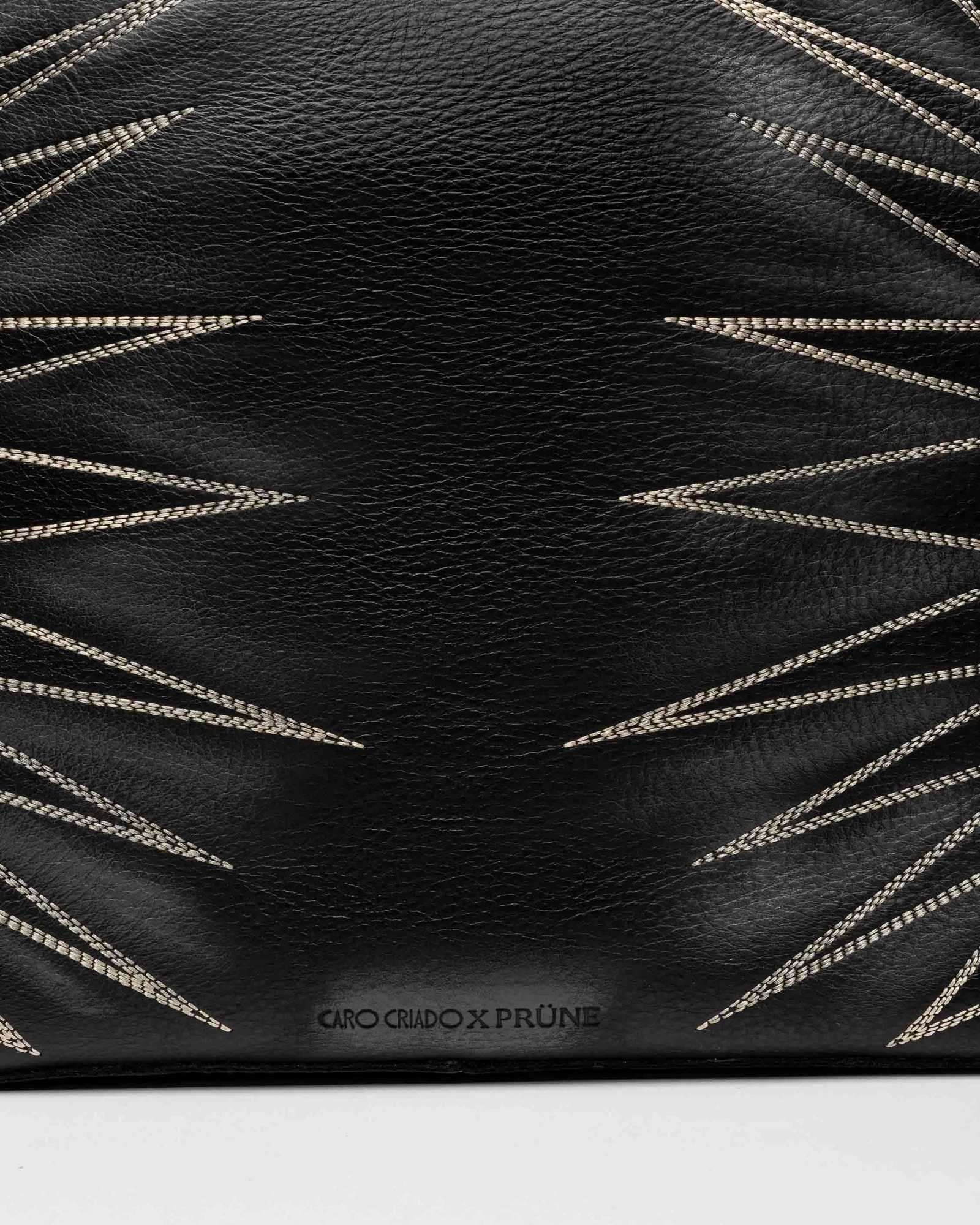 Cartera Prune