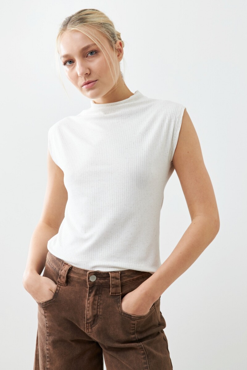 Remera canalé crudo