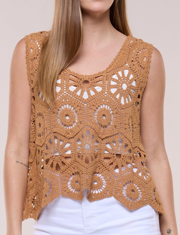 Top Crochet Ruedo Festoneado TOSTADO