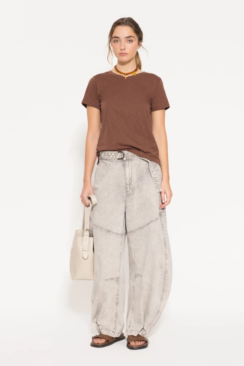 REMERA MUMI Chocolate