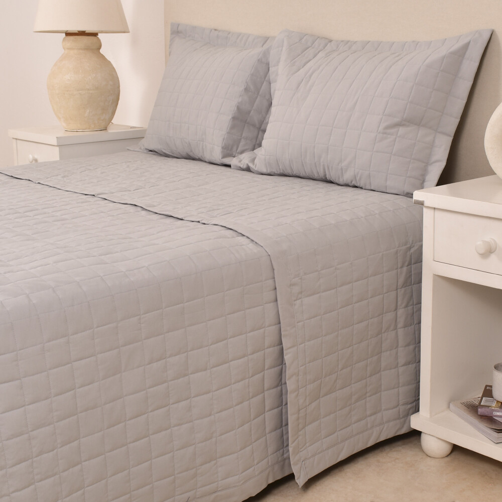 Cubrecama Basic Gris 250 x 240 cm