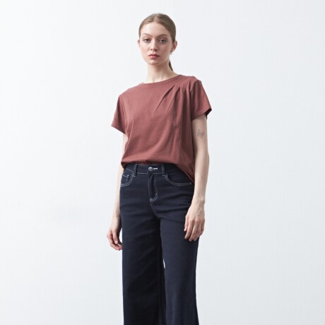 REMERA AMANITA Ladrillo