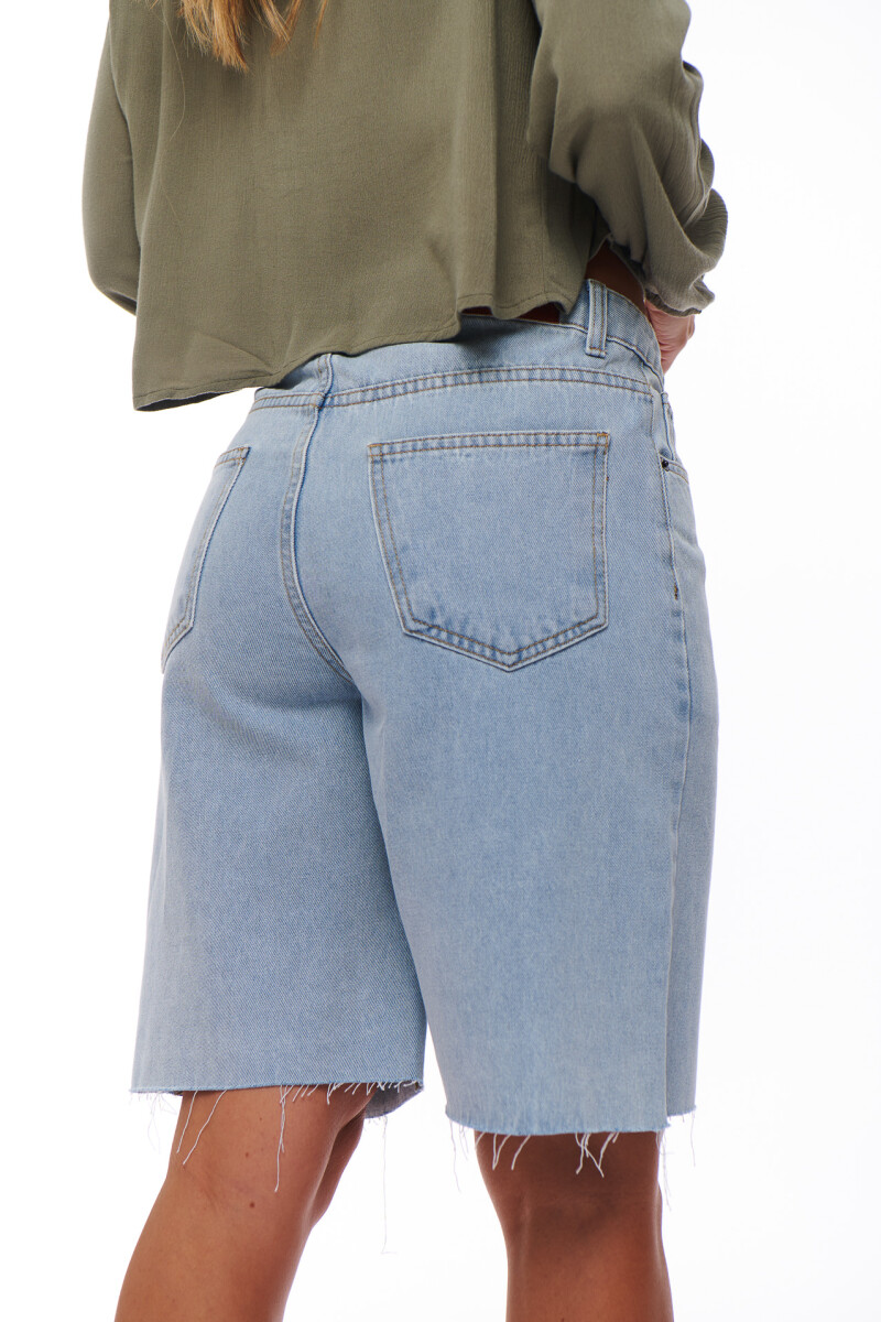 BERMUDA JEAN BIANA AZUL CLARO