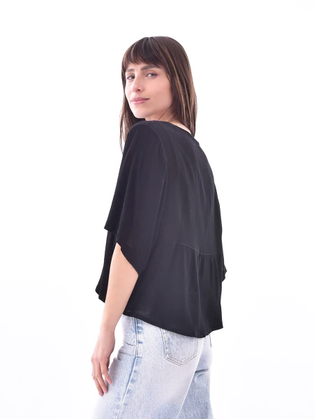 BLUSA GERANIO NEGRO