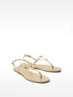 Sandalias Planas Con Tiras Y Detalle Metálico dorado