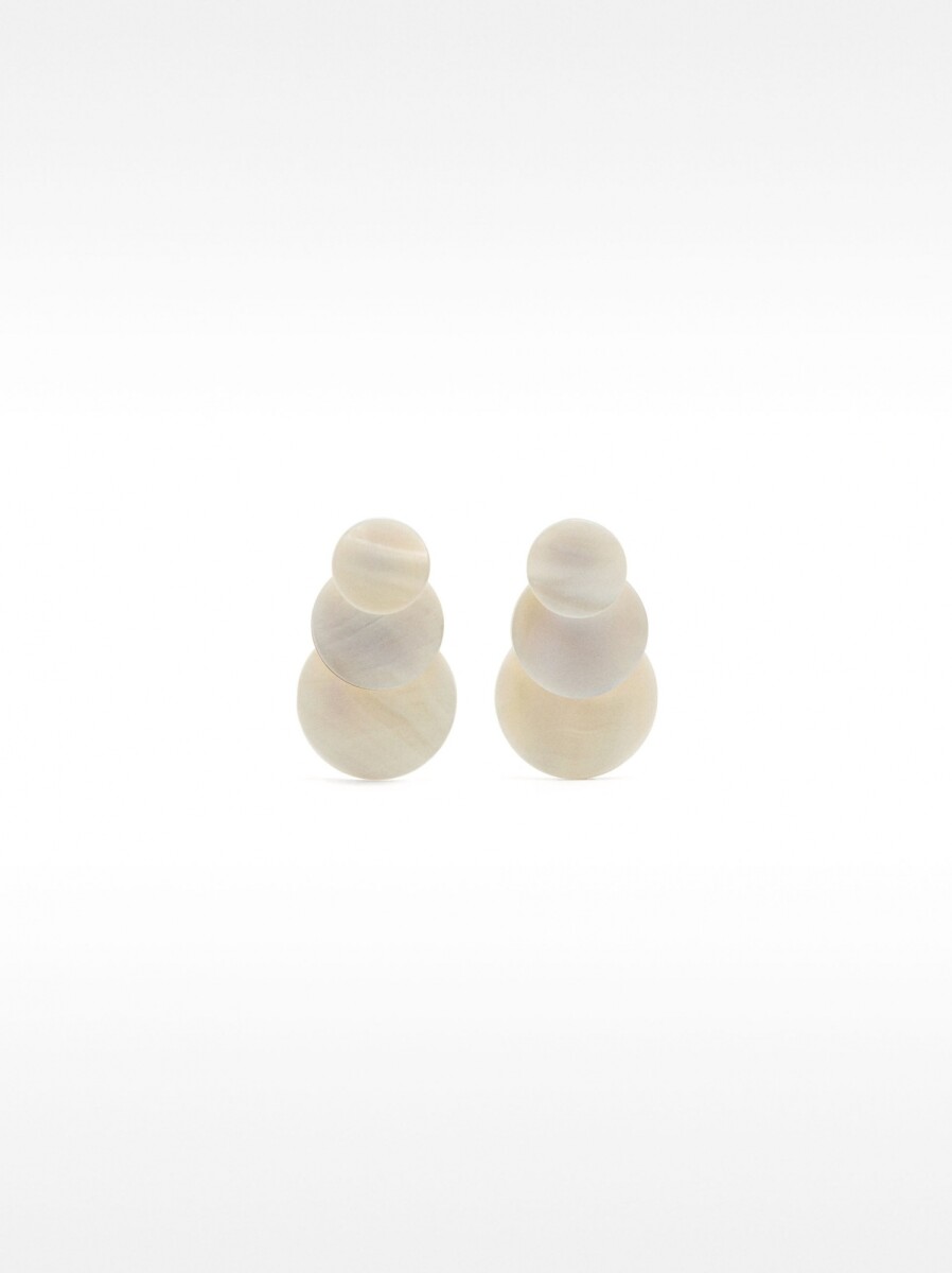Pendientes Circulares Degradé Con Conchas - blanco 